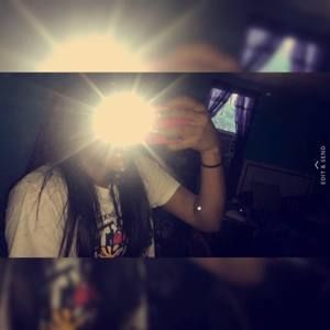 Meet your Posher, Myda